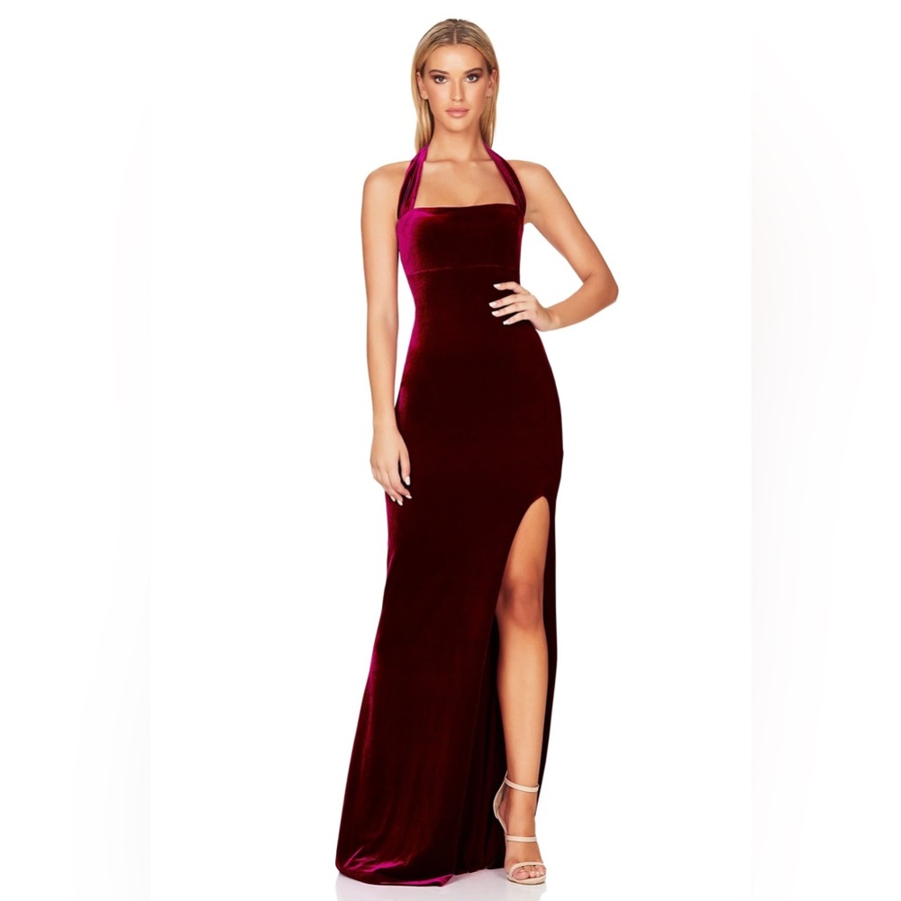 BRAND NEW NOOKIE VERA VELVET GOWN IN WINE